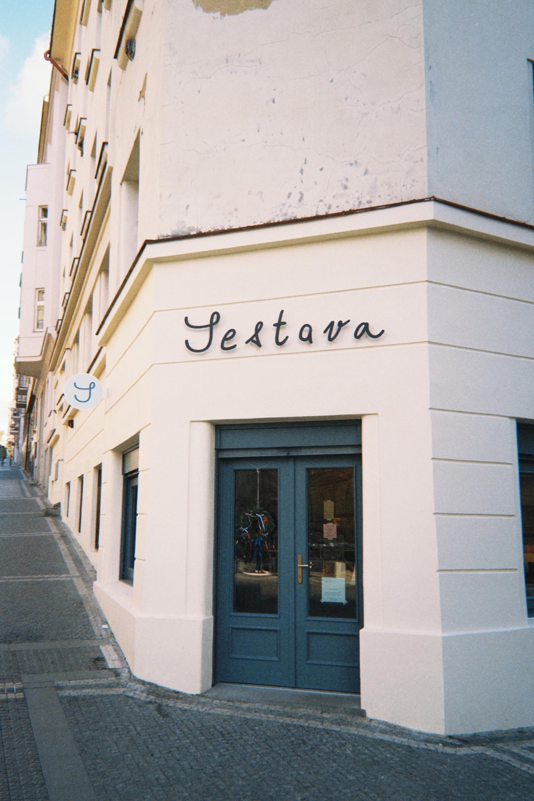 Sestava — fotografie podniku
